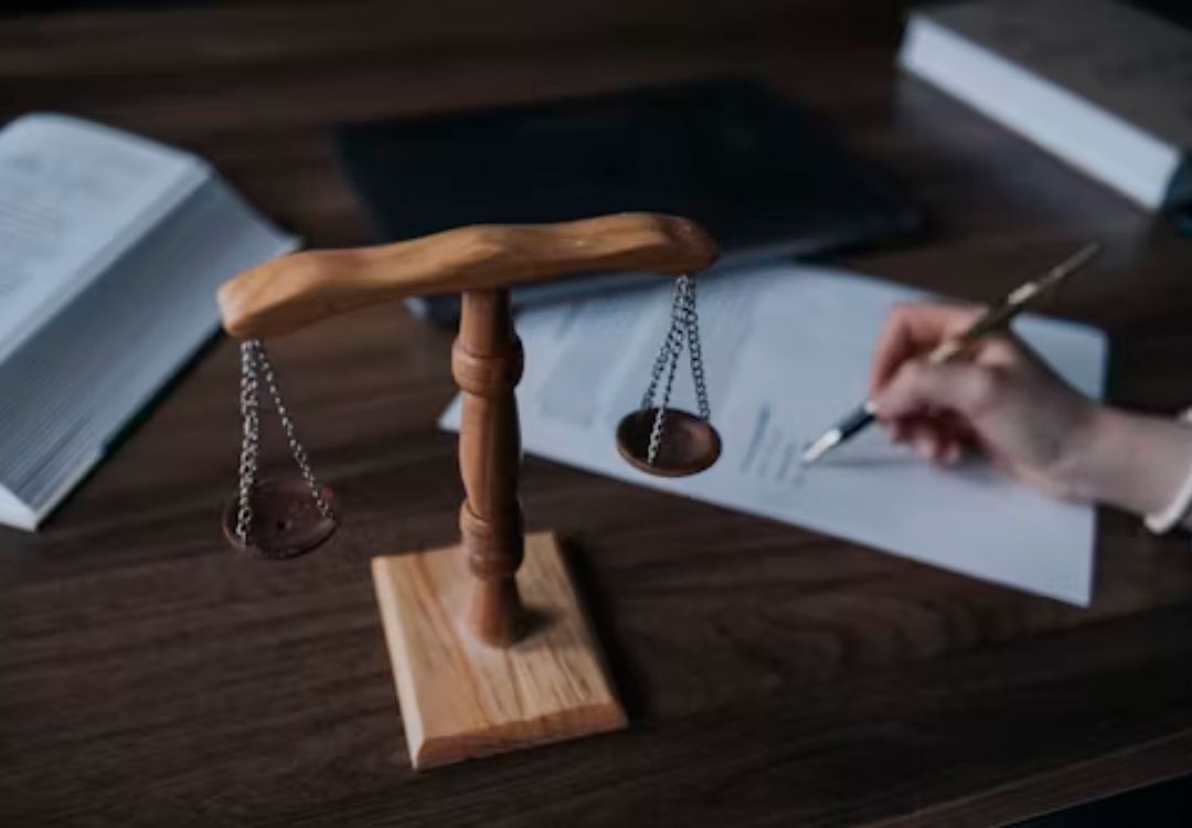 Illustration showing the importance of patentability search during patent prosecution process